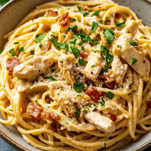 Chicken Carbonara is a beloved classic dish that brings the comforting flavors of Italian cuisine to your dinner table. This rich, creamy pasta dish is not just a meal; it’s an experience that tantalizes the taste buds and warms the heart. Originating from the rustic kitchens of Italy, Carbonara has evolved over the years but remains a favorite for many. It's the perfect choice for family dinners, intimate gatherings, or special occasions where you want to impress your guests without spending hours in the kitchen.